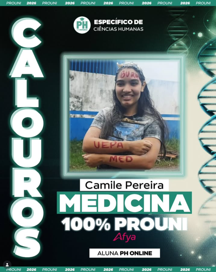 Camile Pereira celebrando sua aprovação em Medicina com bolsa integral pelo ProUni